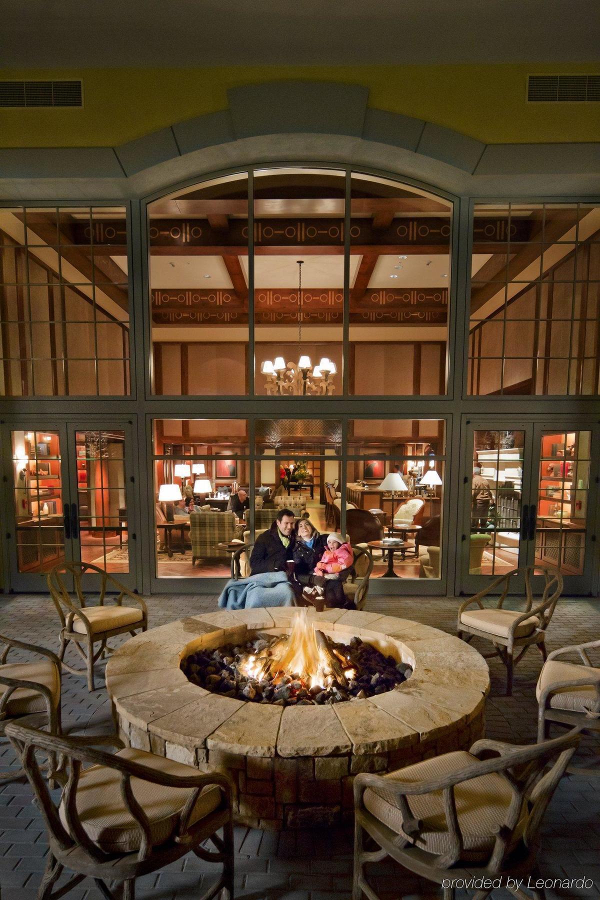 Legendary Lodging At The Ritz Vail Étterem fotó
