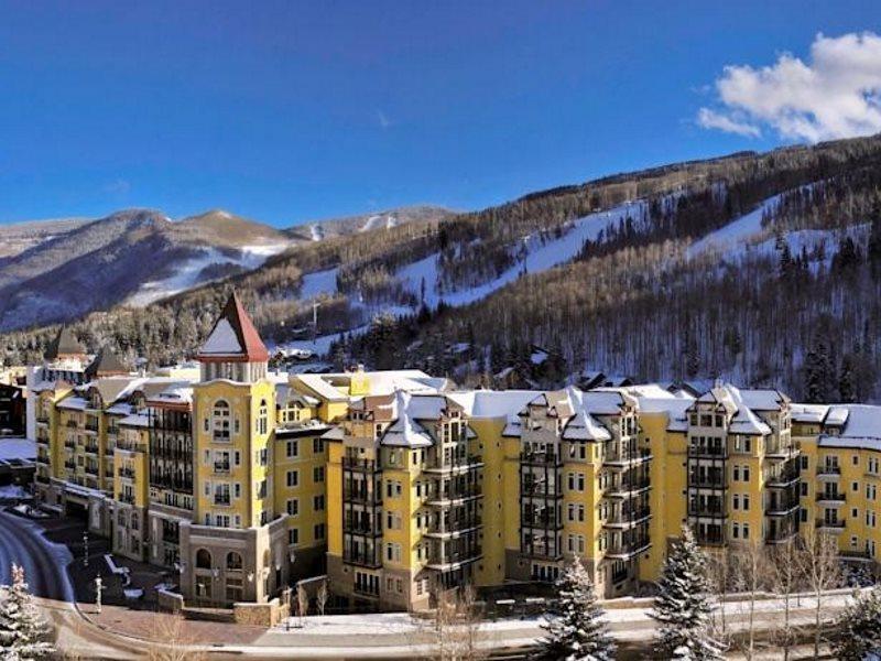 Legendary Lodging At The Ritz Vail Kültér fotó