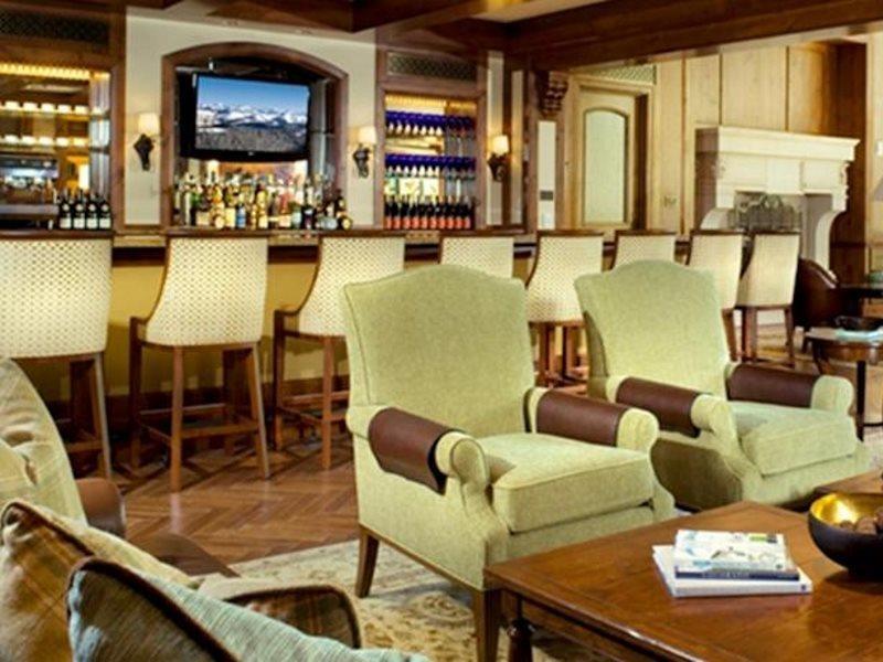 Legendary Lodging At The Ritz Vail Kültér fotó
