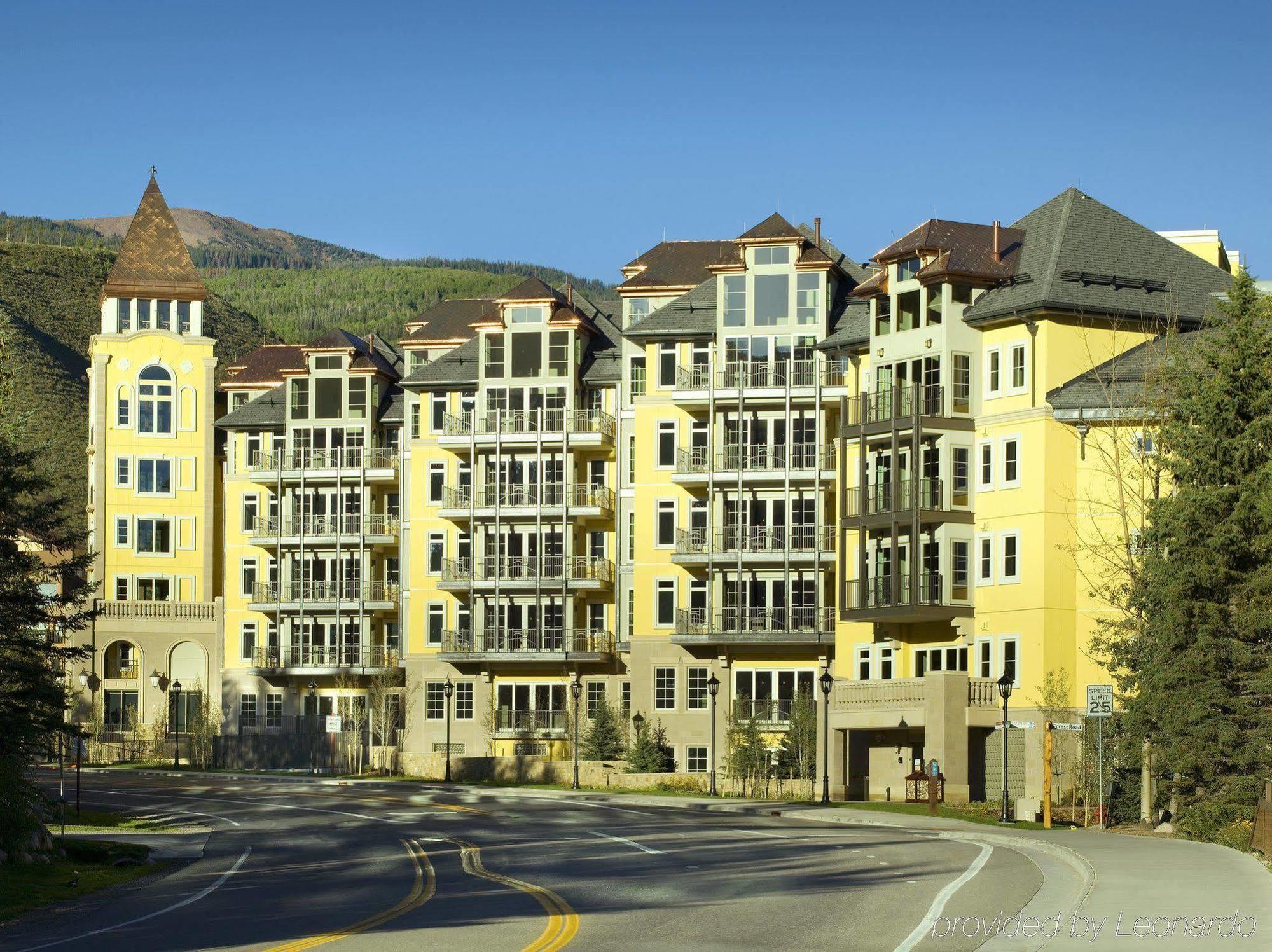 Legendary Lodging At The Ritz Vail Kültér fotó